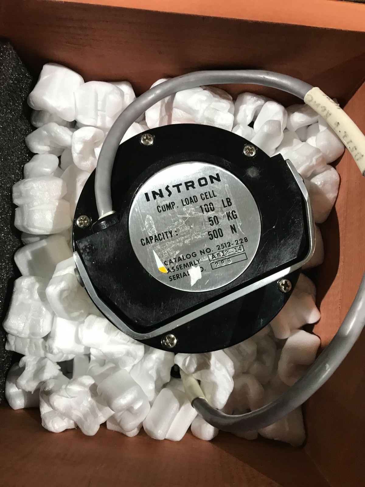 INSTRON 2512-228 COMPRESSION LOAD CELL USED IN CASE