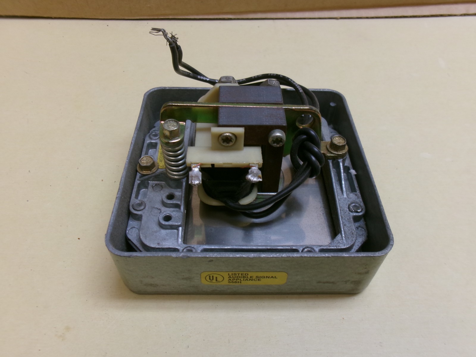 Federal Vibratone Horn, Model 350, Series B1