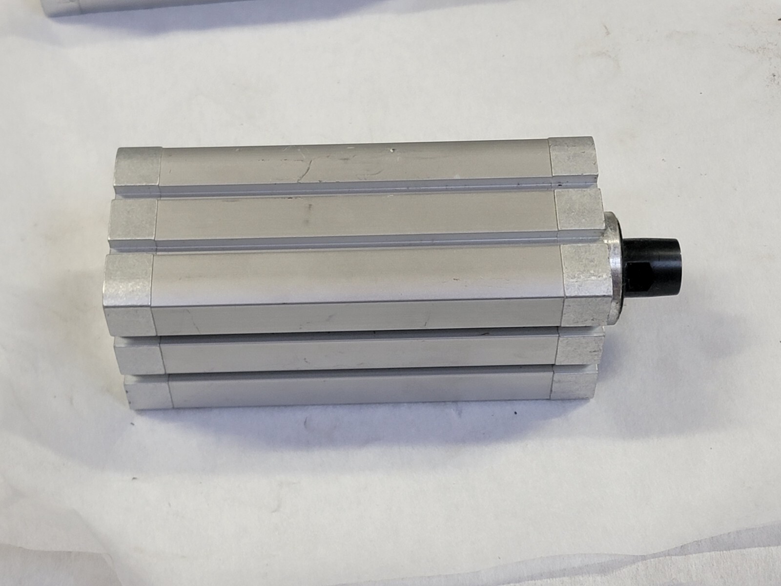 Festo CLR-50-20-L-P-A-K11-R8 90 deg Linear/Swivel Clamp 535500 NOS NO BOX QTY 1