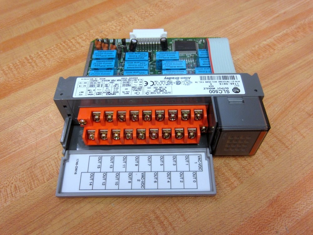 Allen Bradley 1746-OW16 Out Module 1746-0W16 Series C