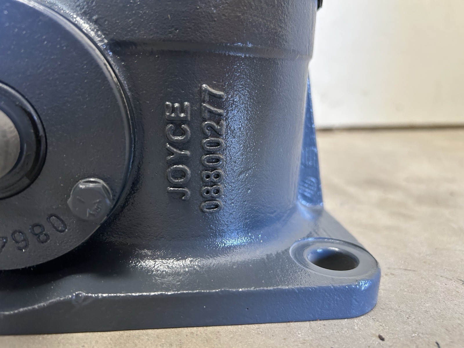 (2) Joyce Dayton 5 Ton Machine Screw Jacks. 32″ Travel