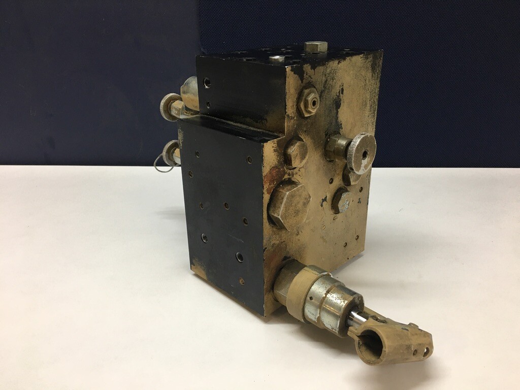Hydraulic Manifold Assembly HF 38844-07 Womack Machine Supply Aluminum Alloy