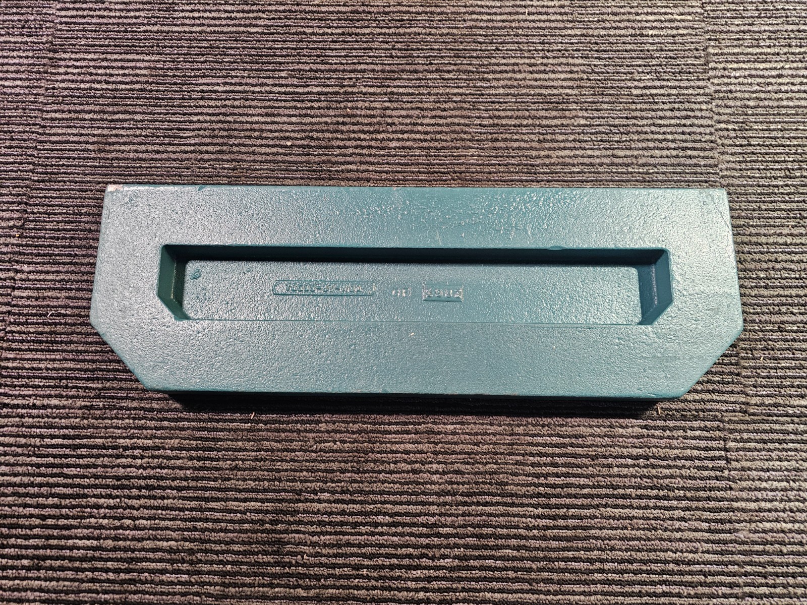 Cast Iron Plate 78696-37 20″L x 6.5″ W x 1-1/2″ Thickness, Powder Coated Green