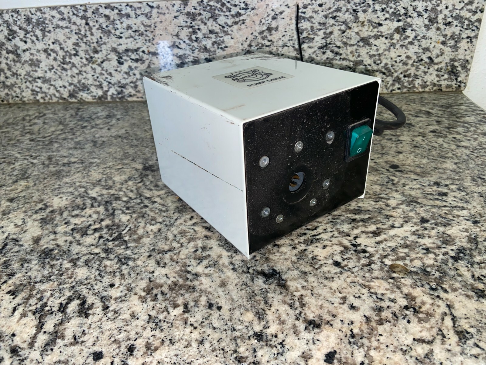 MASTERFLEX PUMP DRIVE 7540-30 115VAC 60HZ 30RPM (No Pump Head) – Used