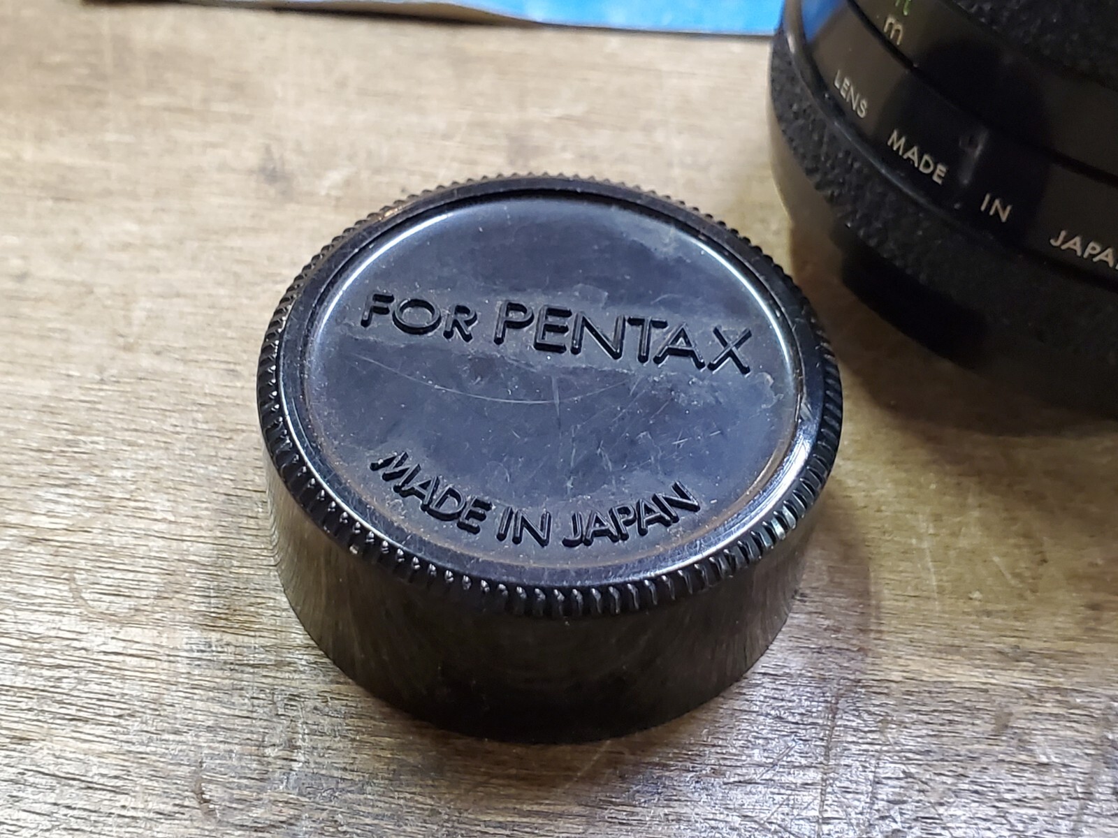 Tamron F System 28mm F/2.8 Automatic Wide Angle Lens, M42 Mount, 52mm, Caps