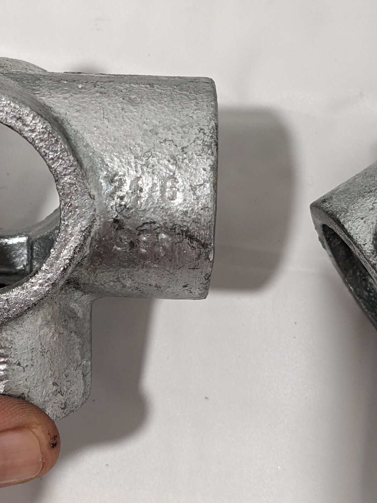 KEE 1″ Pipe, Side Outlet Tee, Malleable Iron Tee Pipe Rail Fitting Qty 5 21-6