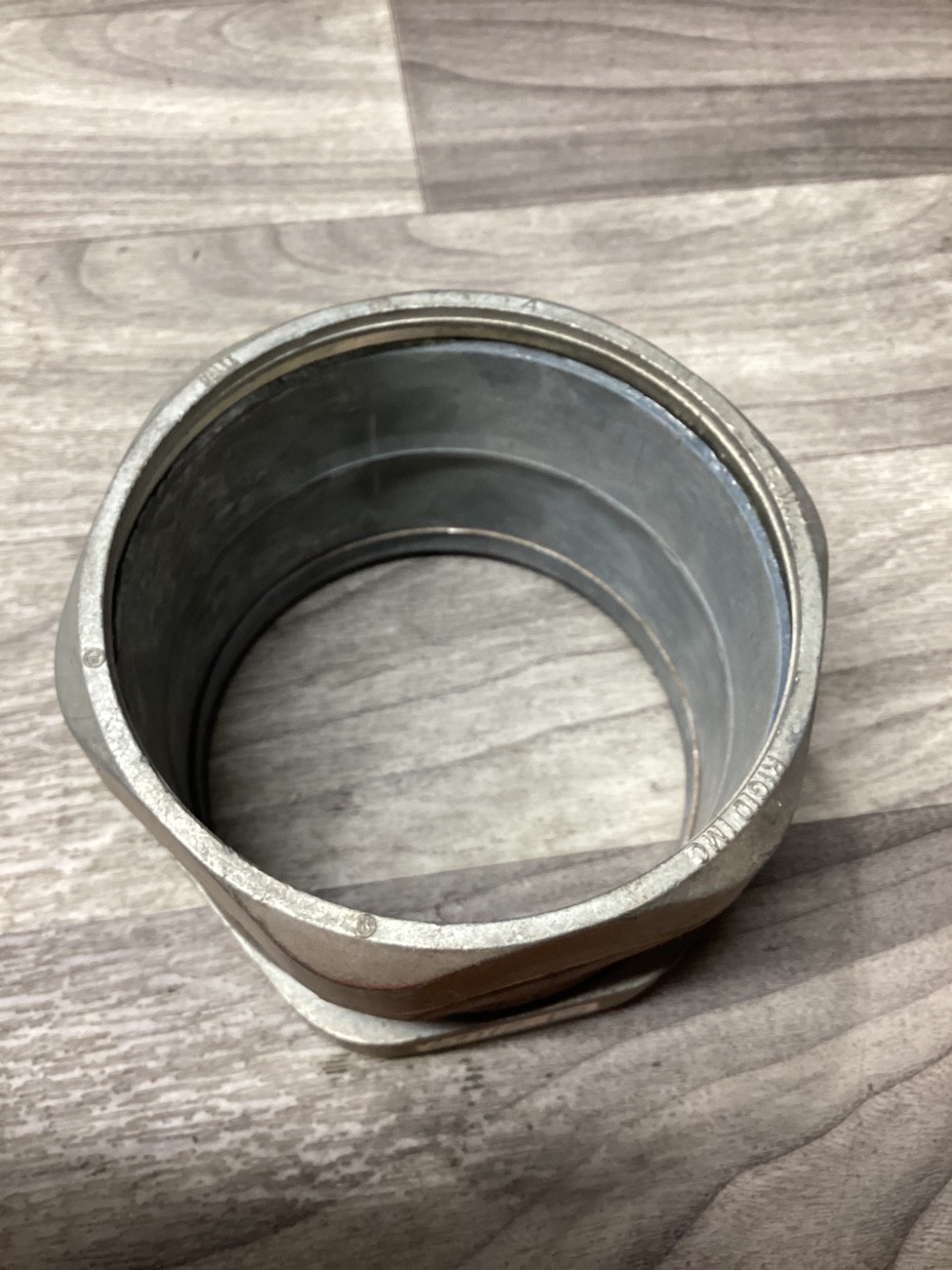 Halex Rigid EMT Conduit Compression Coupler 4″ #120D133PR5*SI