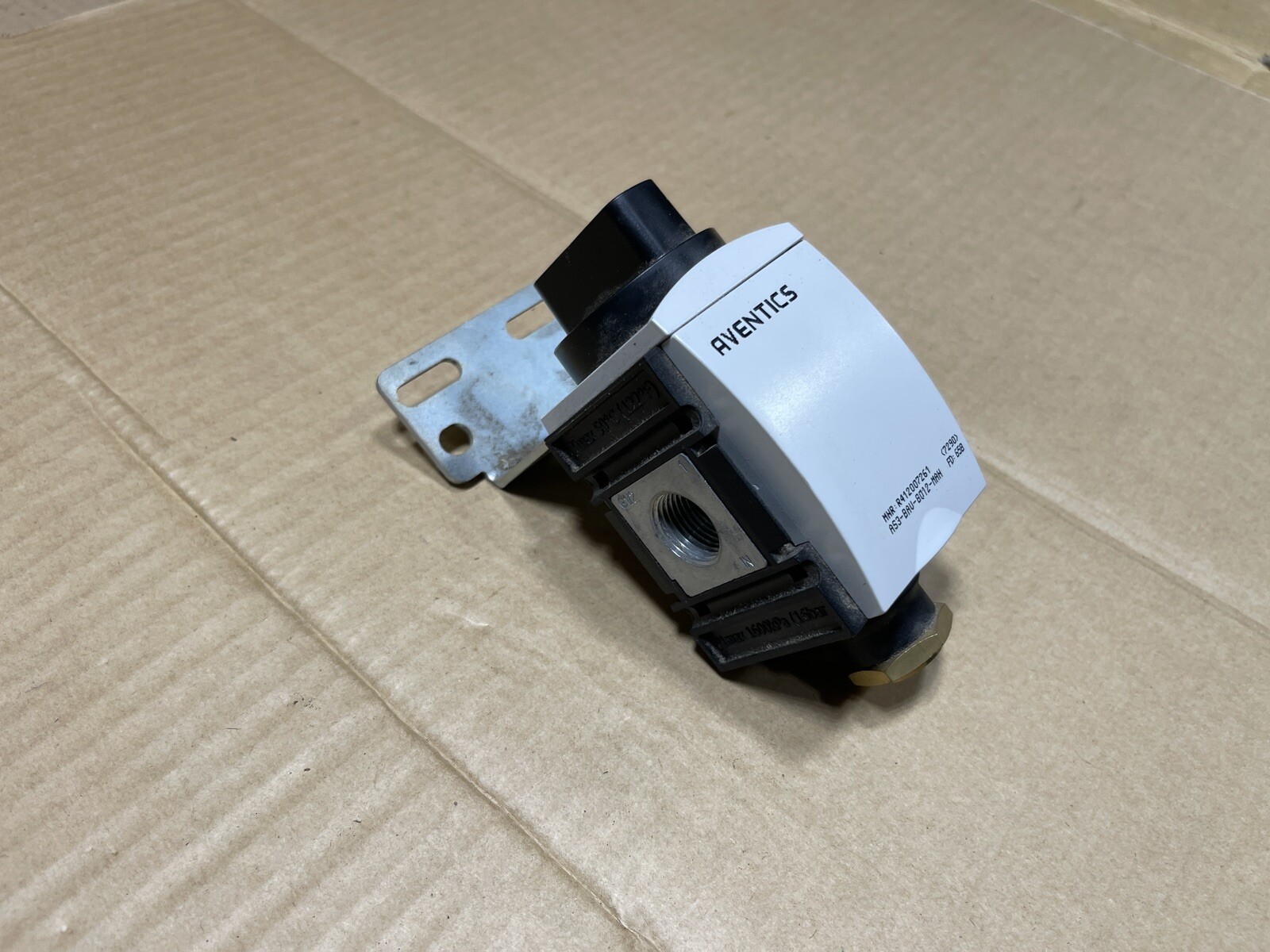 AVENTICS AS3-BAV-G012-MAN 3/2-Shut-off valve