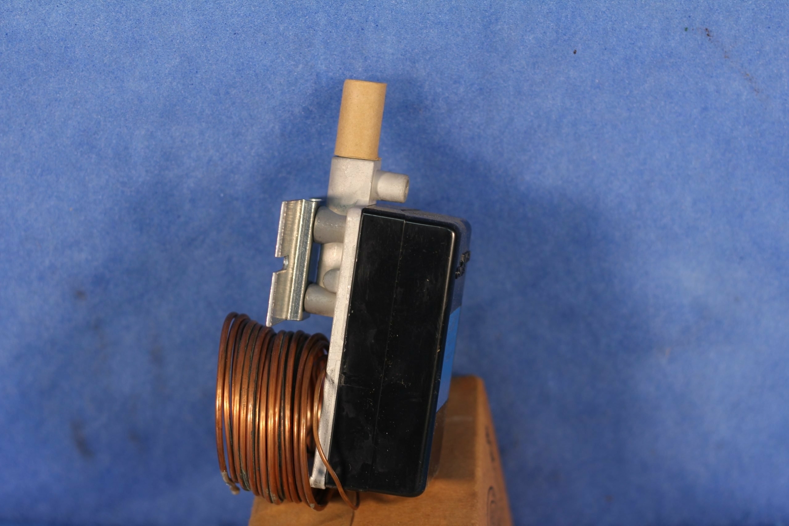 NEW Johnson Controls T-3610-1001 Thermostat 1 YEAR WARRANTY