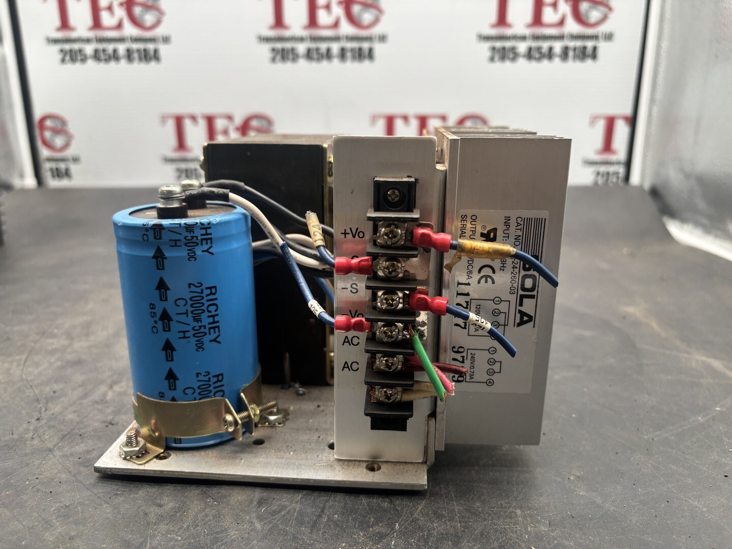 SOLA 83-24-260-03 24VDC/6A ;47-63Hz Power Supply