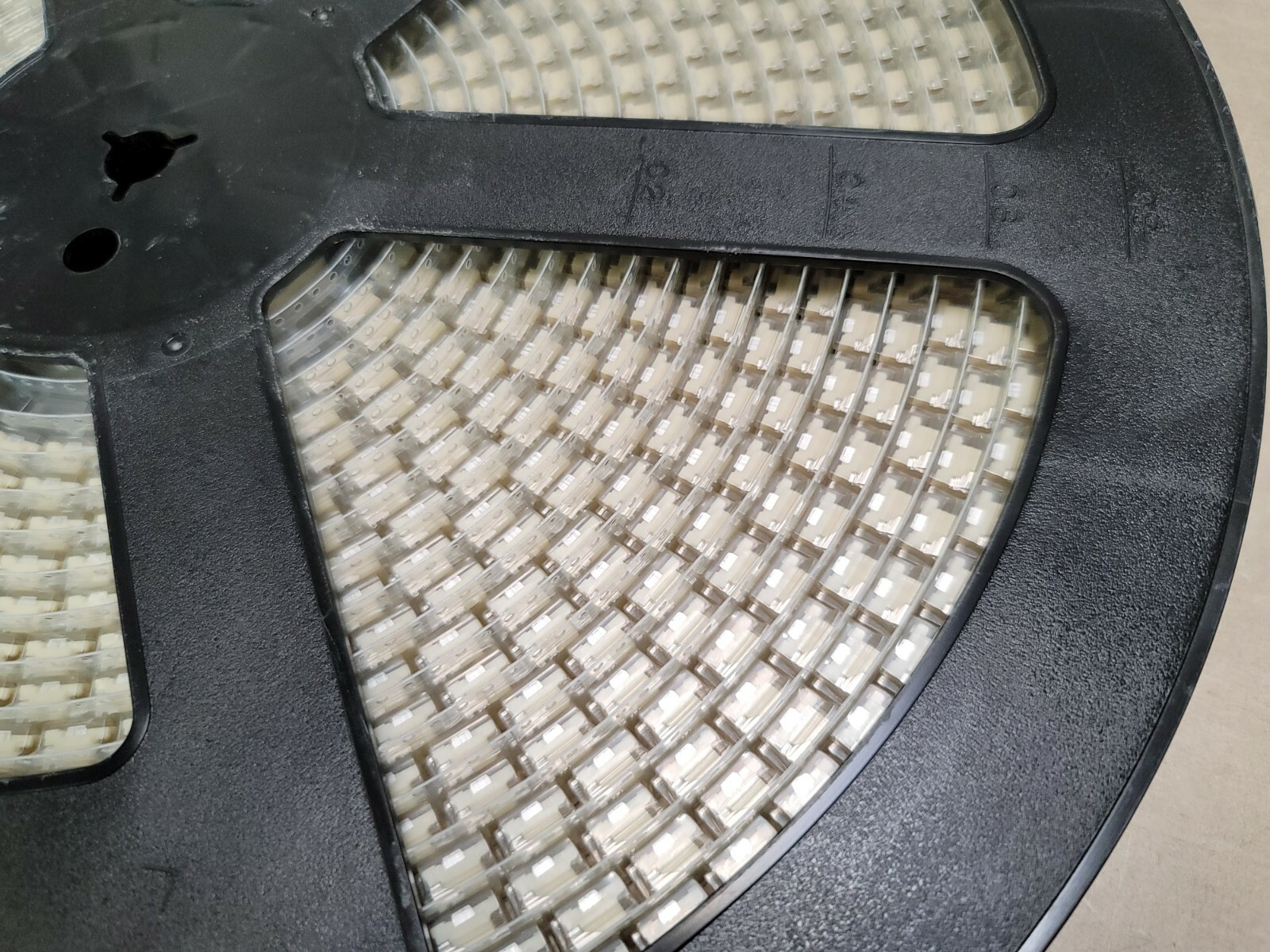 1000 PC REEL JST SM05B-PASS-NI-TB (SN)