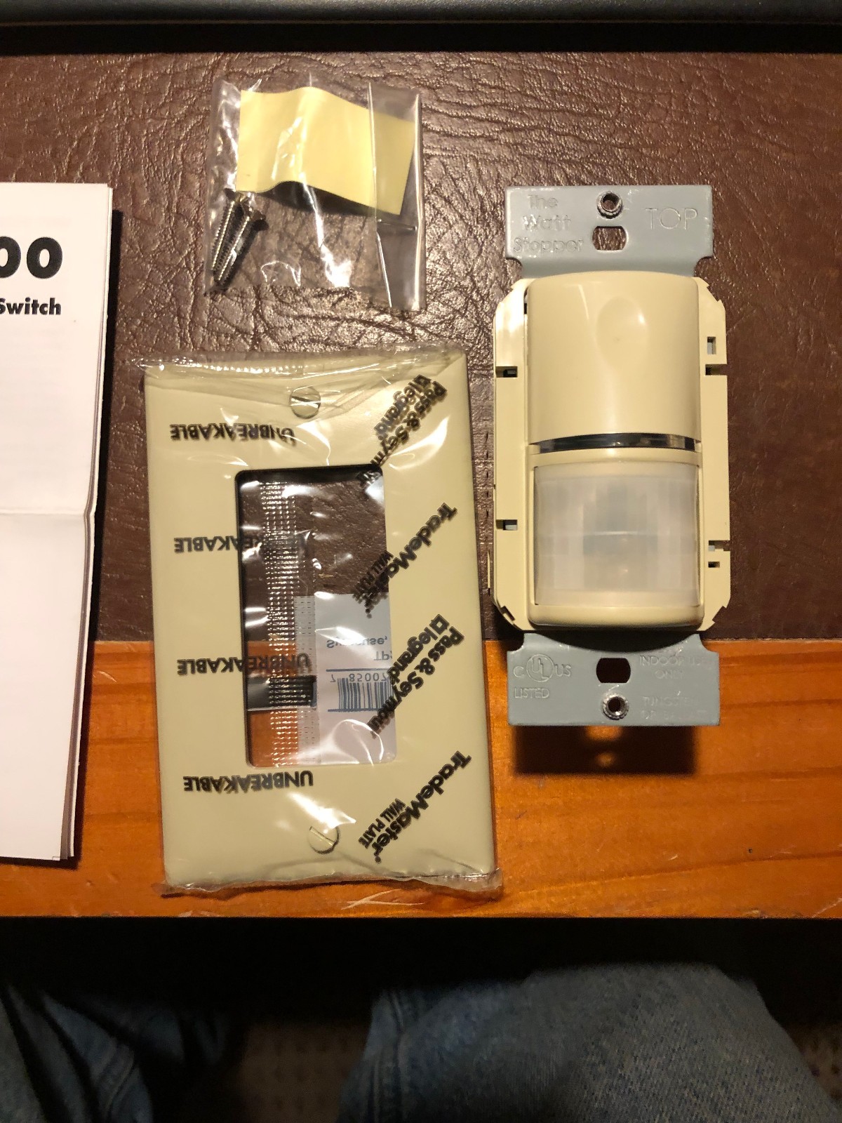 Watt Stopper WS-200-I Automated Wall Switch 120-277 VAC 60 Hz Ivory