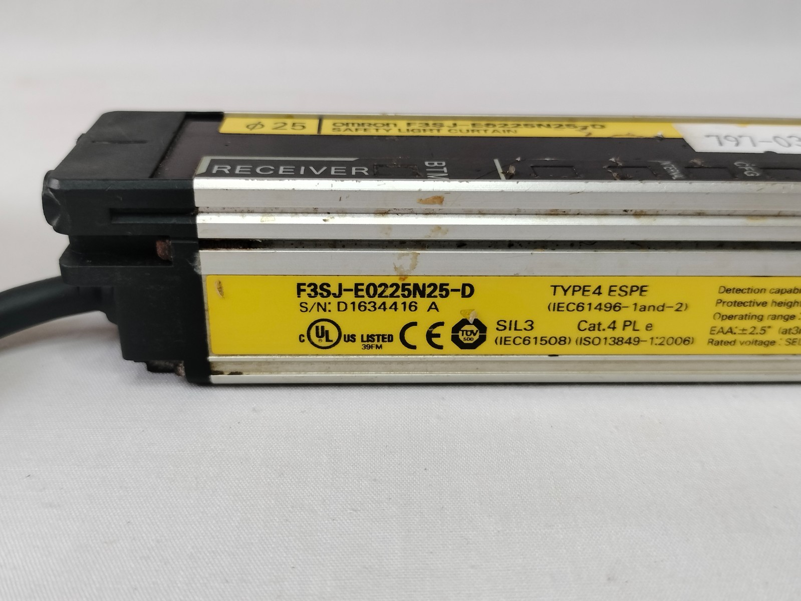 Omron F3SJ-E0225N25-D F3SJE0225N25D Safety Light Curtain Receiver Made in Japan