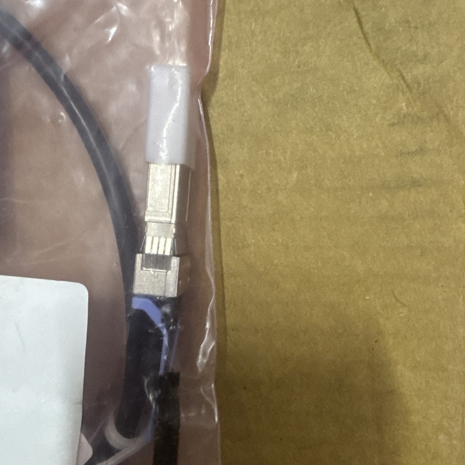 Ericsson RPM 777052/01000 CABLE WITH CONNECTOR SFP28 – SFP28 – RPM 777 052/01000
