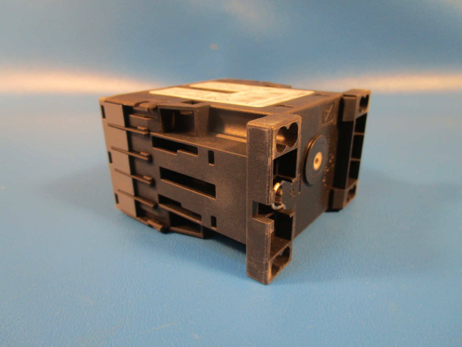 SIEMENS 3RH2122-2HB40, Coupling Contactor Relay, 2NO+2NC, DC 24V, Spring-Loaded