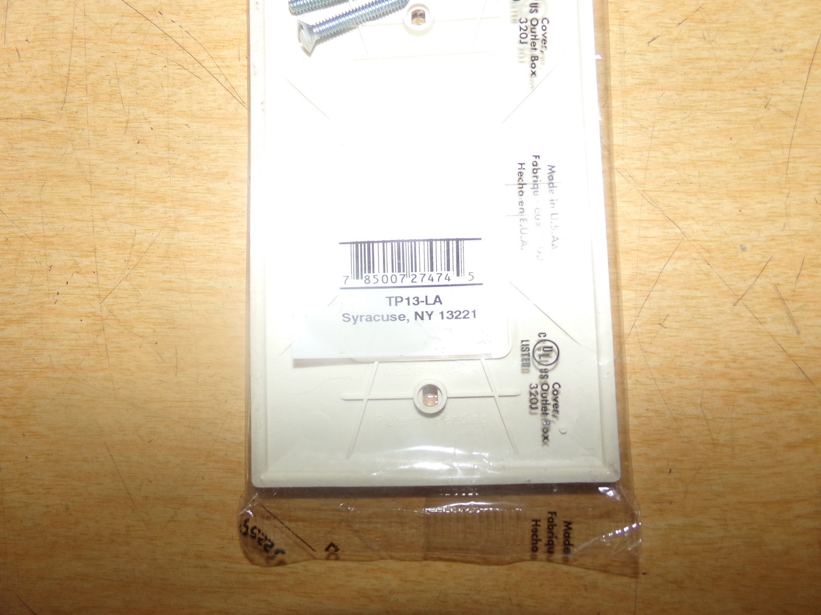 NEW Pass & Seymour TP13-LA Wall Plate Outlet Cover *FREE SHIPPING*