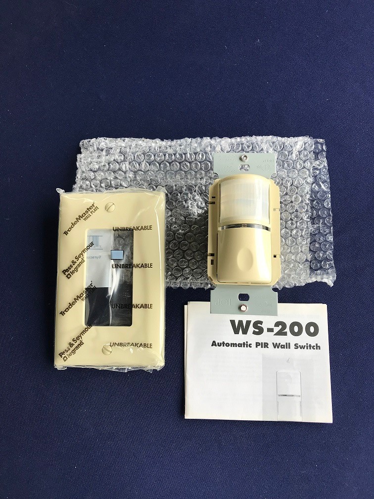 Watt Stopper WS-200-1 Automated Wall Switch Ivory