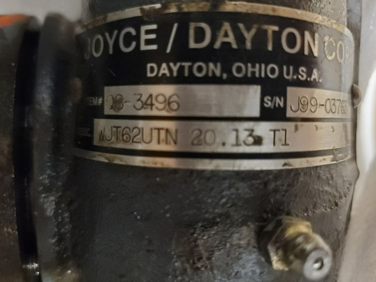 Joyce Dayton 28″ Screw Jacks Set of 2, Unused old stock,
