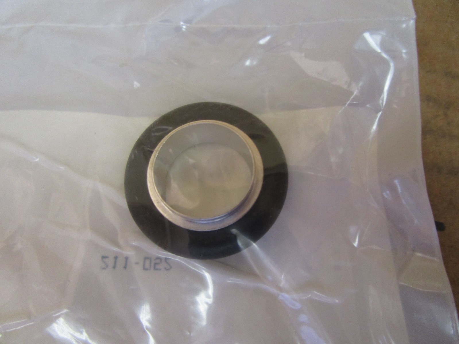 Leybold Vakuum vacuum Bearing centering ring 18326 New