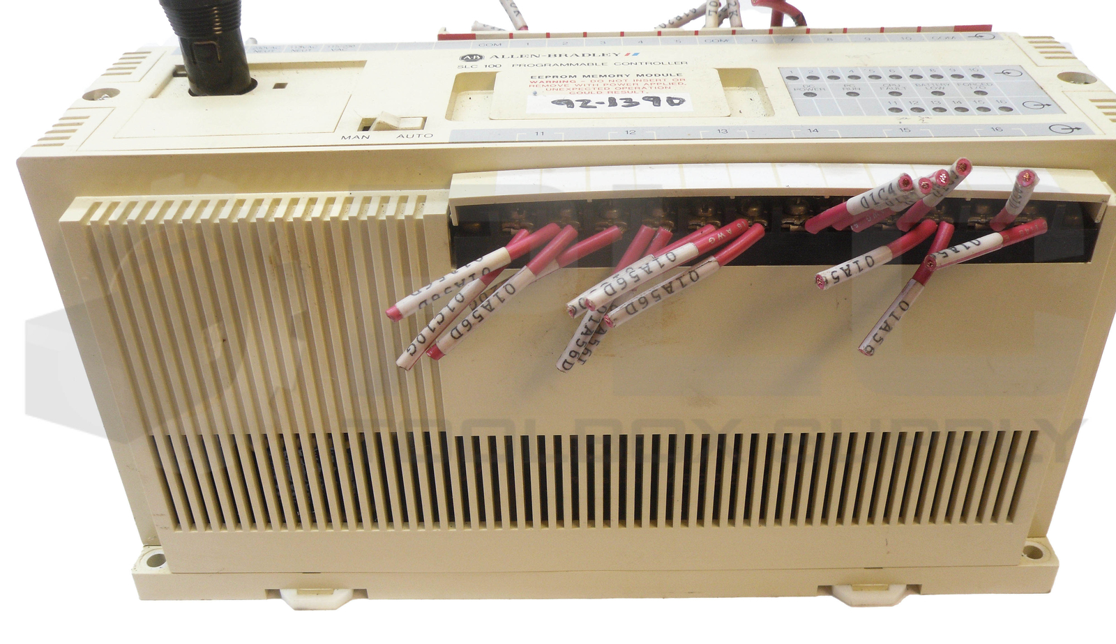 ALLEN BRADLEY 1745-LP101 /D SLC 100 PROCESSOR UNIT 120-240VAC 50/60HZ 10-125VDC