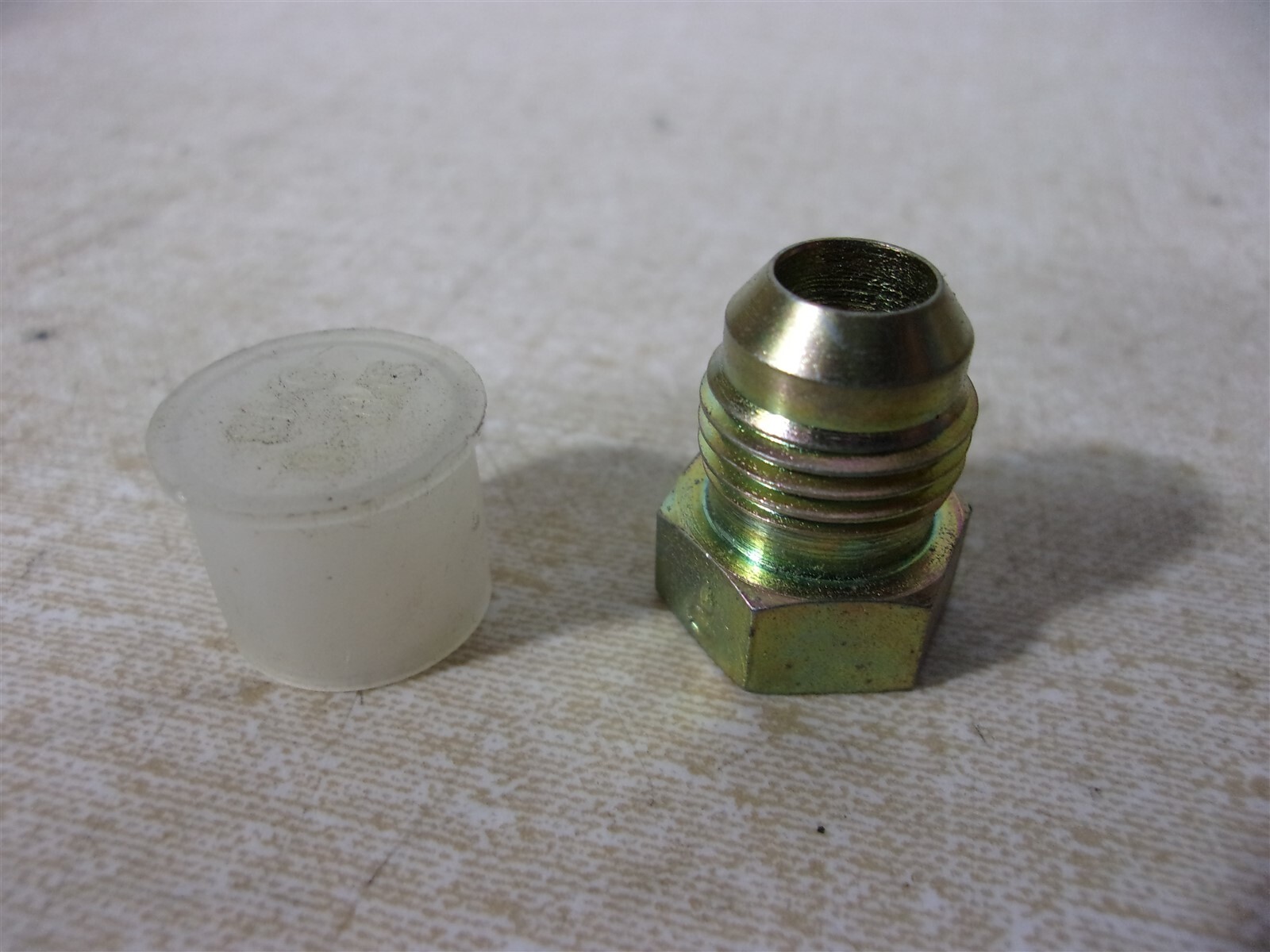NEW SMA-6 9/16″ Plug *FREE SHIPPING*