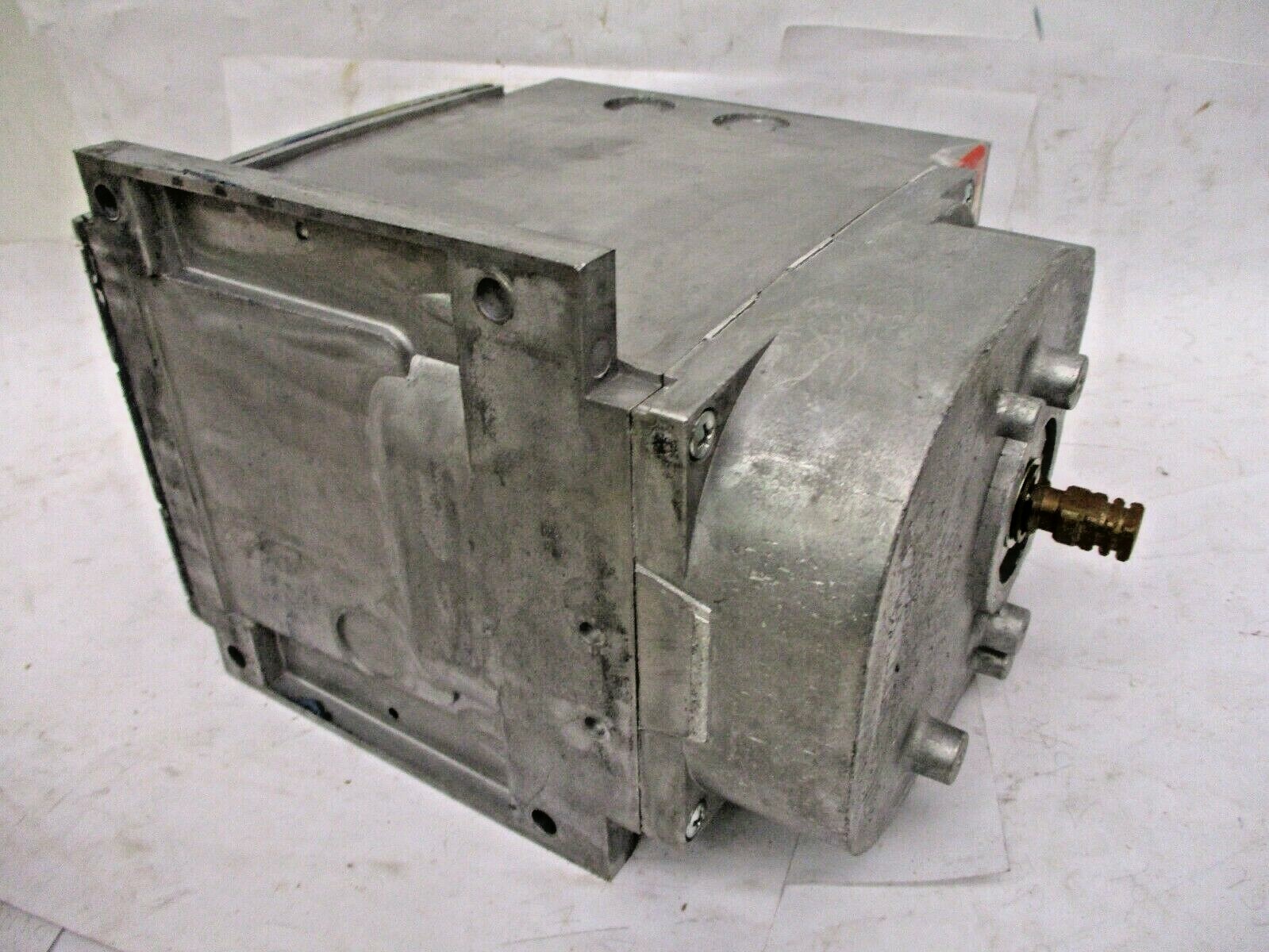 New Open Box Honeywell Modutrol Motor M745A1011 24V 50/60Hz 28W 1.4Amp A4302DH