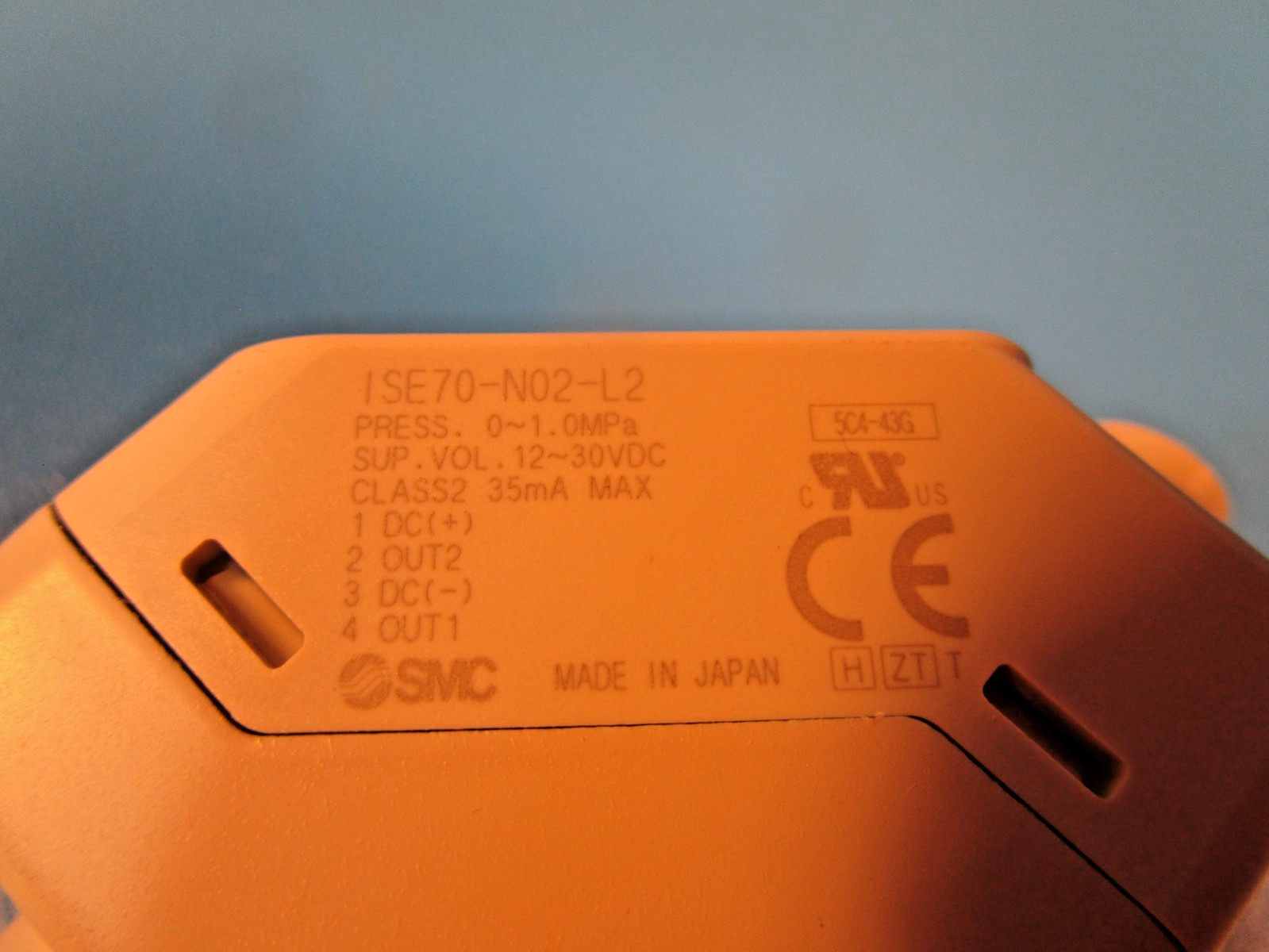 SMC ISE70-N02-L2, DIGITAL PRESSURE SWITCH, W/2-COLOR DISPLAY