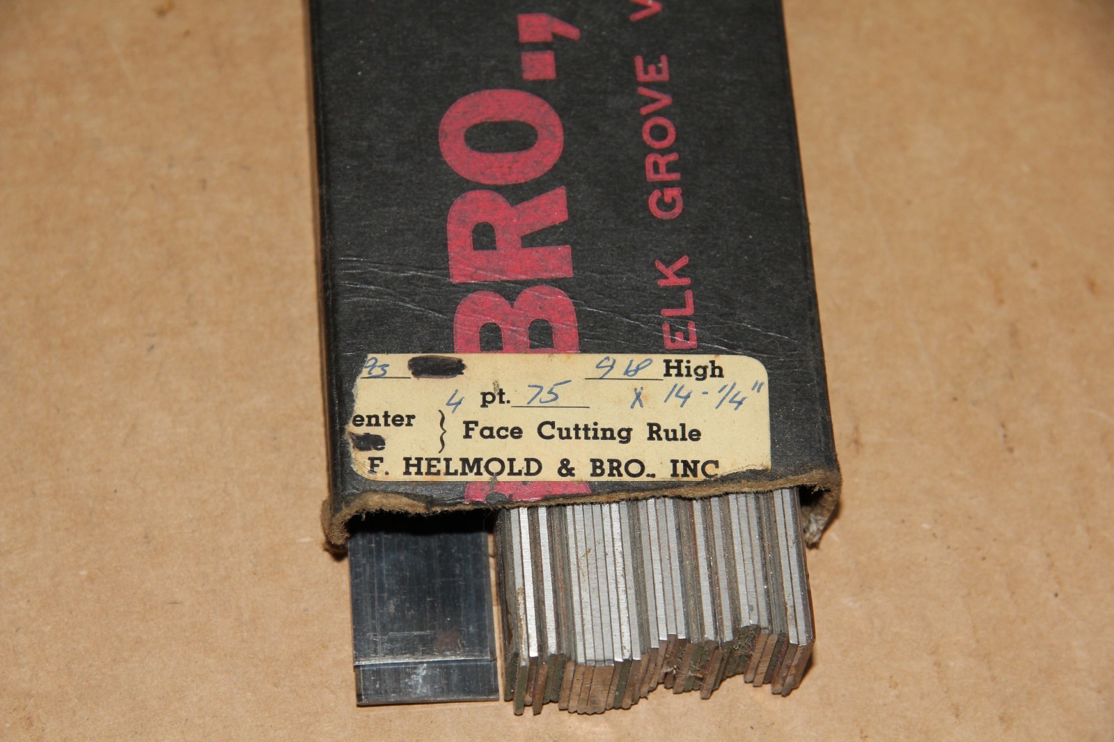 34 Helmold Steel Face Rule Die Material .918″ x 14-1/4″ 75 degree Center Bevel