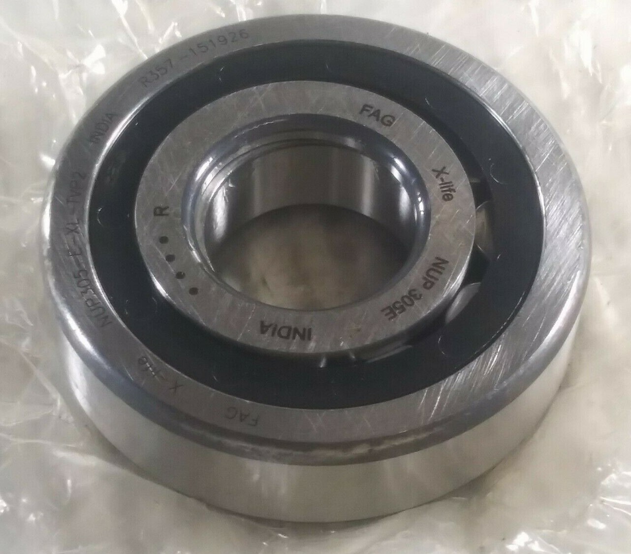 1 NEW FAG NUP305-E-XL-TVP2 CYLINDRICAL ROLLER BEARING NNB ***MAKE OFFER***