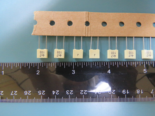 ARCOTRONICS R82EC1470DQ50J Qty of 200 per Lot 4700 pF Film Capacitor 63V 100V P