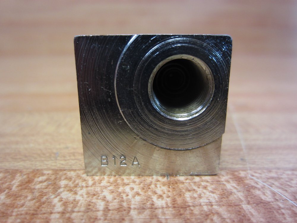 Graco Trabon Lubriquip B12A Divider Block NPSF