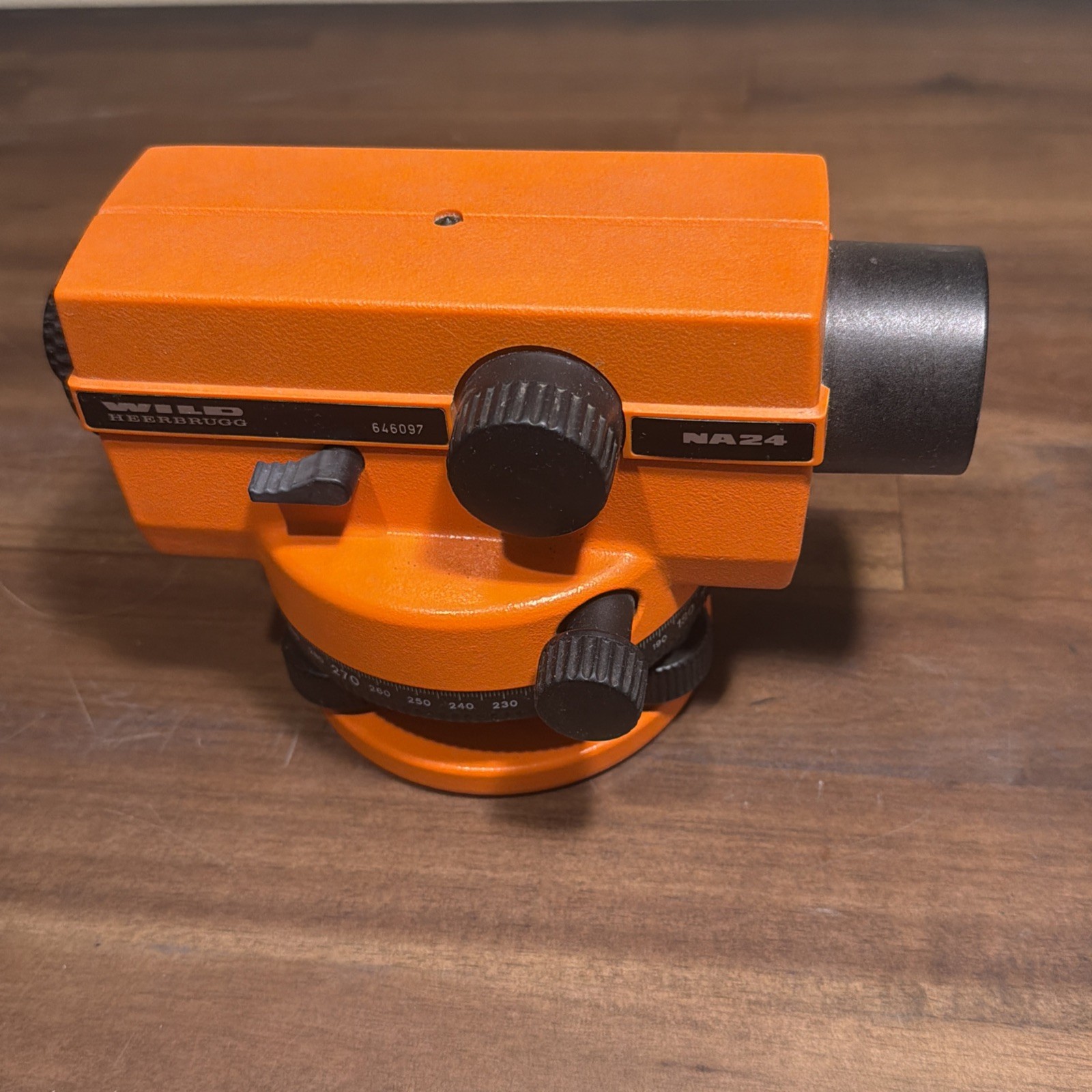 Leica Wild NA24 Automatic Level Tool w/ Original Case Orange