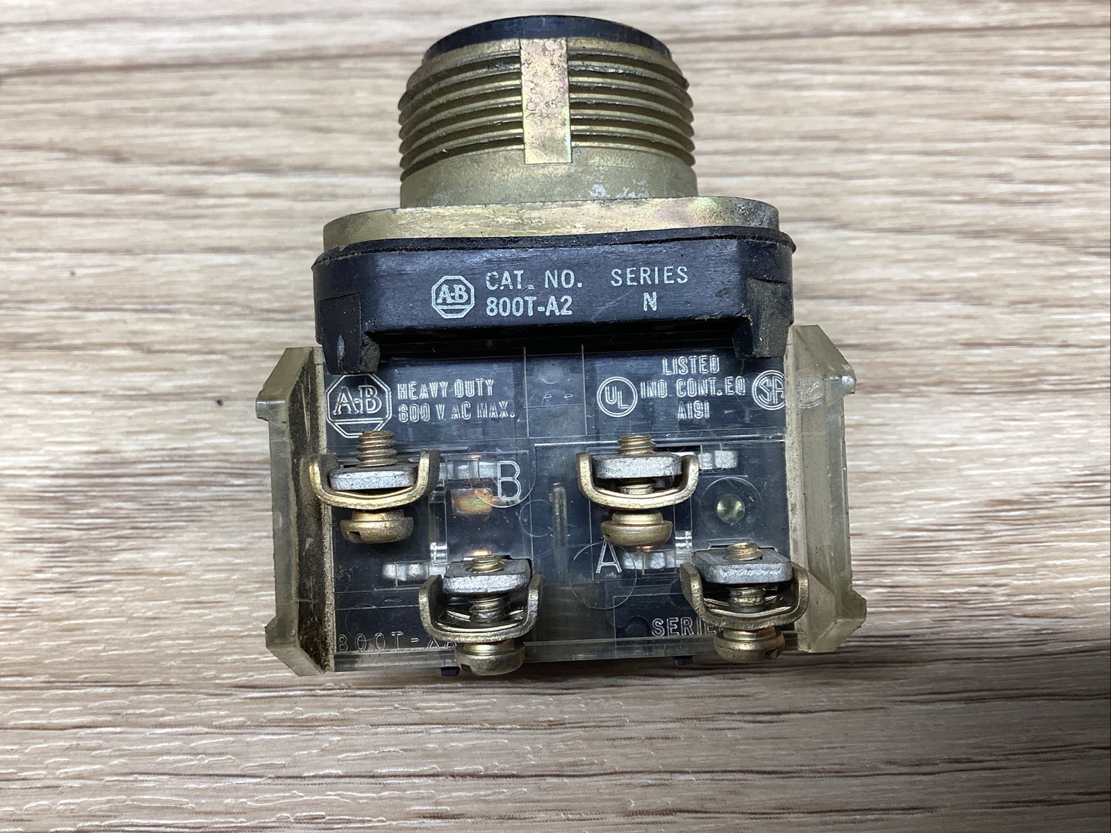 Allen-Bradley 800T-A2 Ser N Black Push Button 800T-XA #817F130*CO