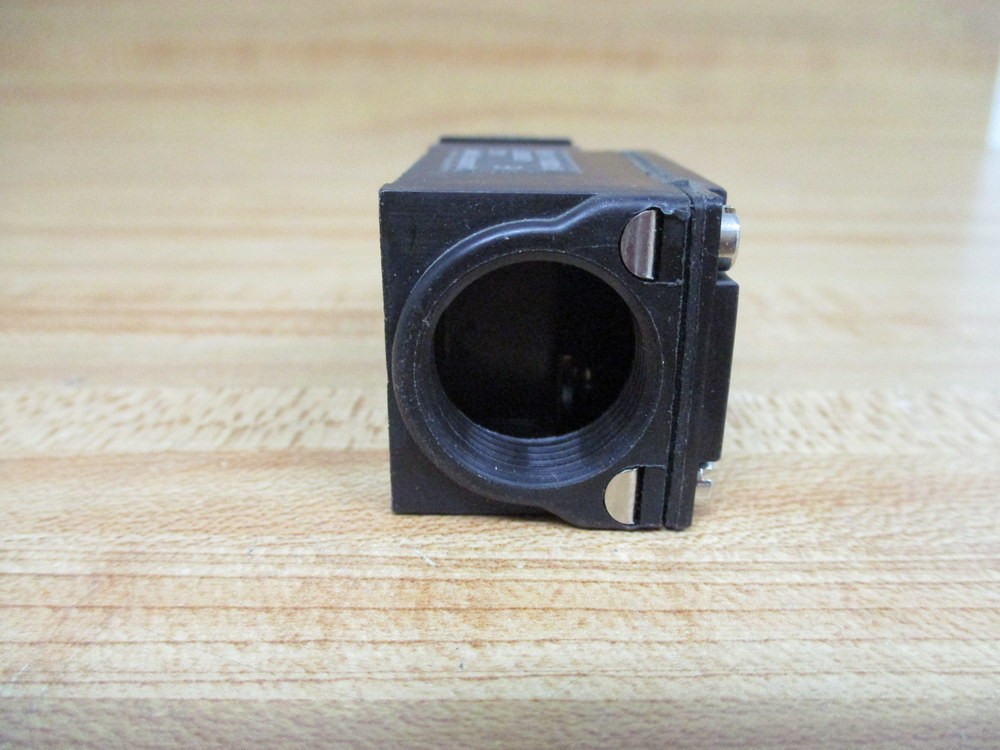 Schmersal SEKR11.110 Limit Switch SEKR11110