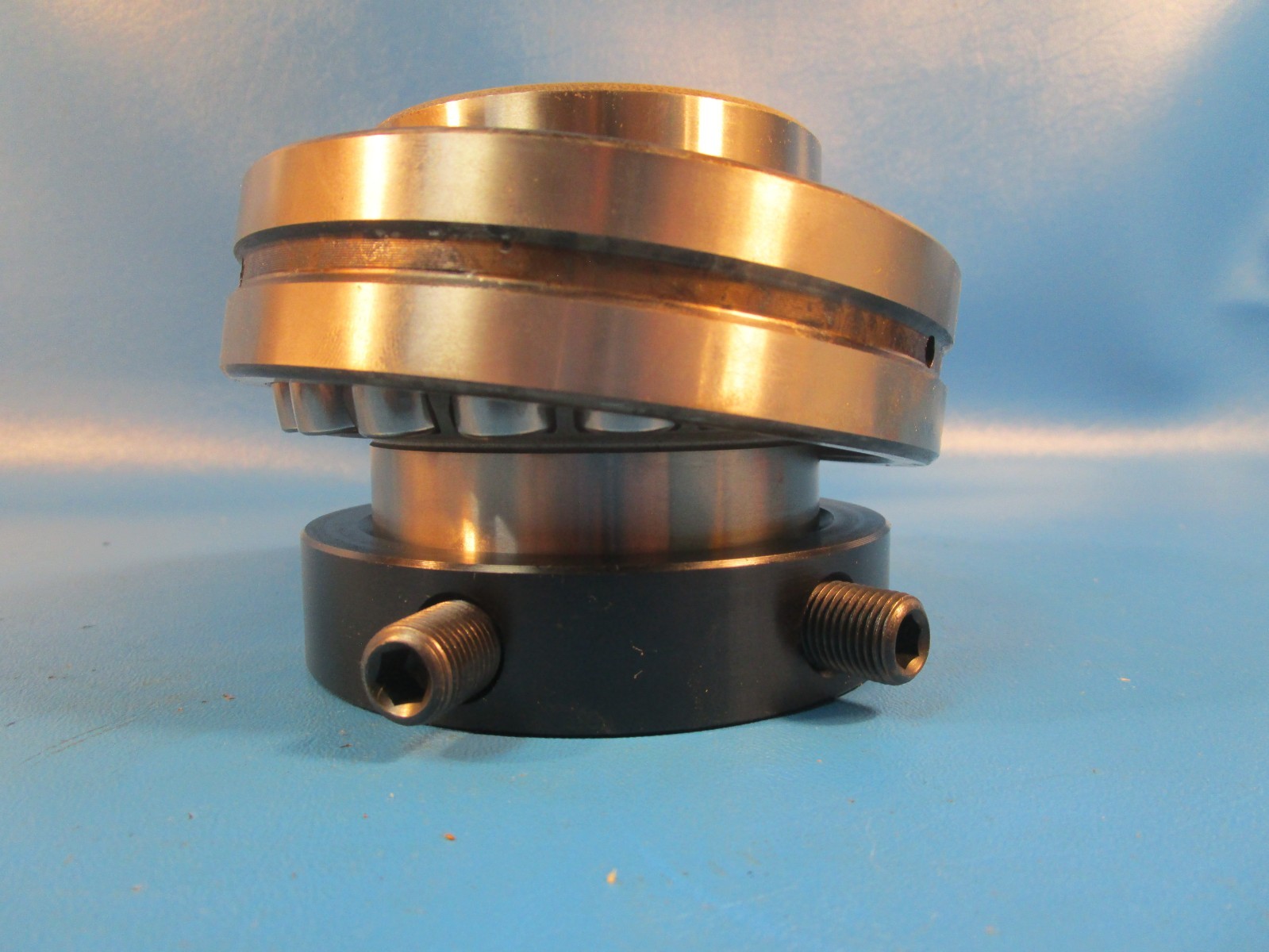 SKF 476213-208B, Spherical Roller Bearing Assembly, 2.5″ ID, 120 mm OD, 31 mm Wd