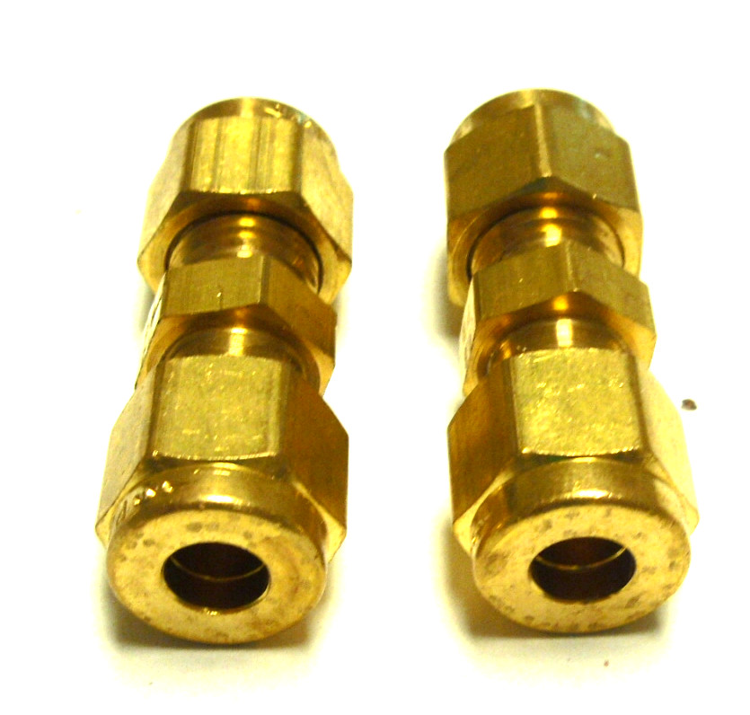 NEW BOX OF 2 PRKER 4-4 HBZ-B UNION 1/4IN TUBE OD BRASS