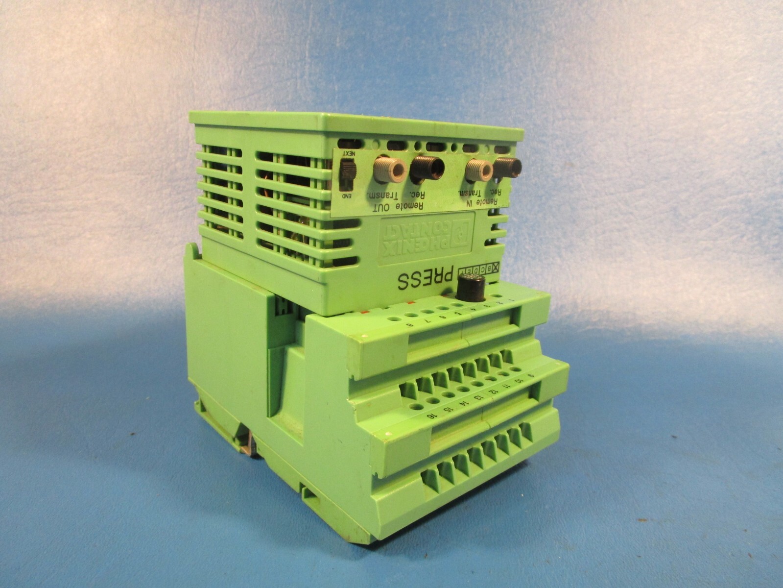 USED PHOENIX CONTACT IBS ST 24 BK-LK, INTERBUS-S, BUS TERMINAL 24V DC, MODULE