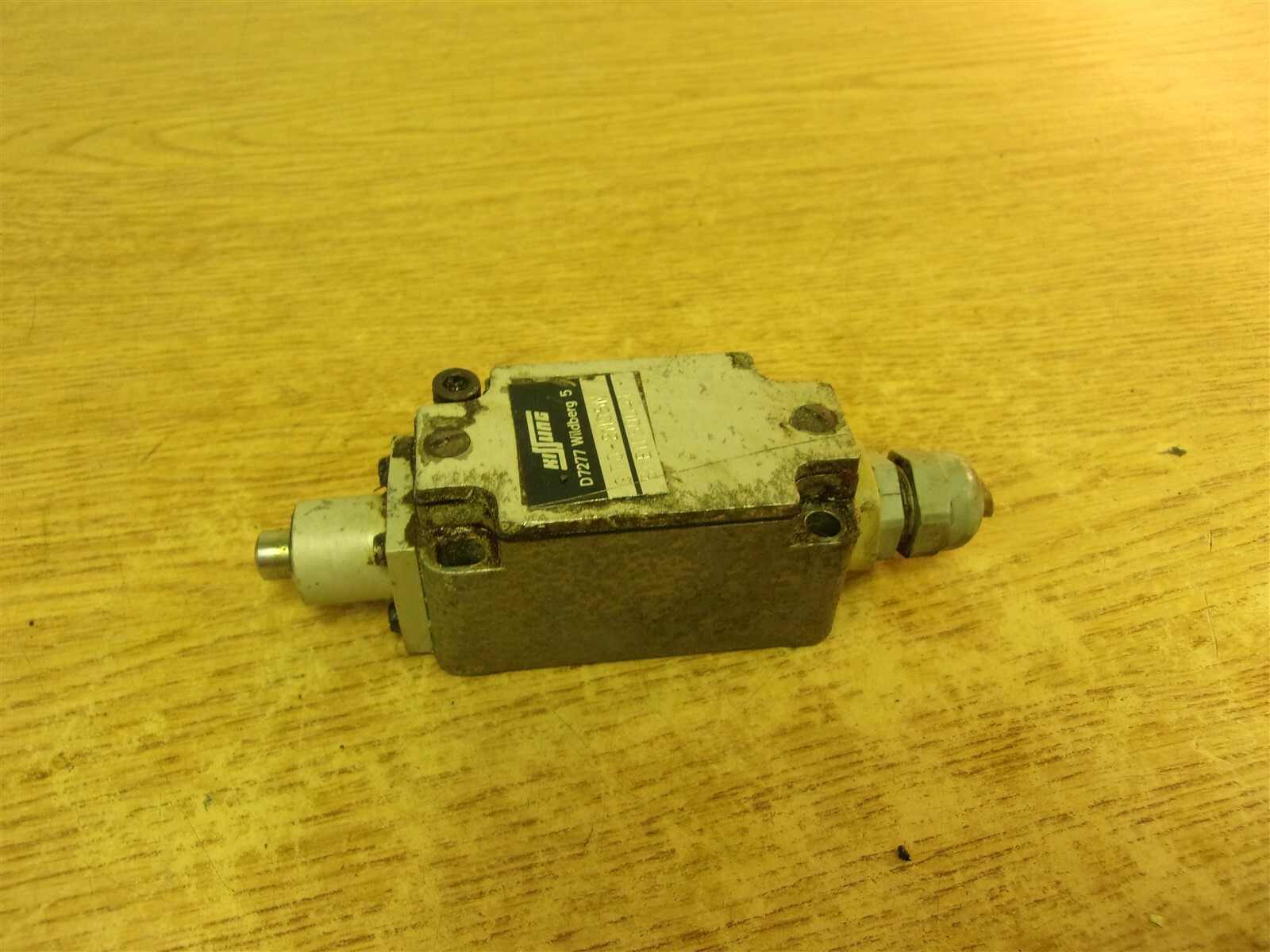 Kissling G70-2N05M Spring Return Limit Switch *FREE SHIPPING*