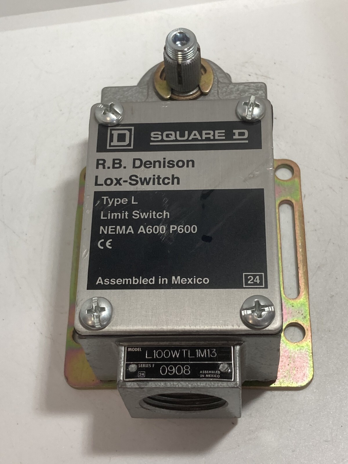 SQUARE D L100WTL1M13 LIMIT SWITCH LOX-SWITCH TYPE L NEMA A600 P600 NNB