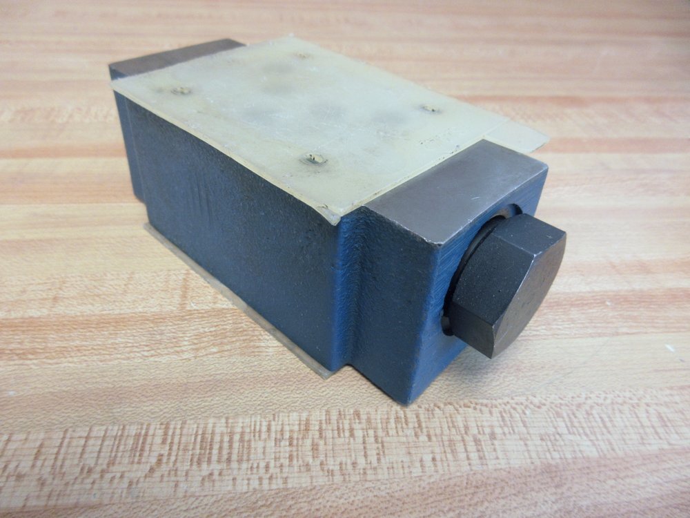 Mannesmann Rexroth Z2S 10-1-32/V Hydraulic Valve Z2S10132V