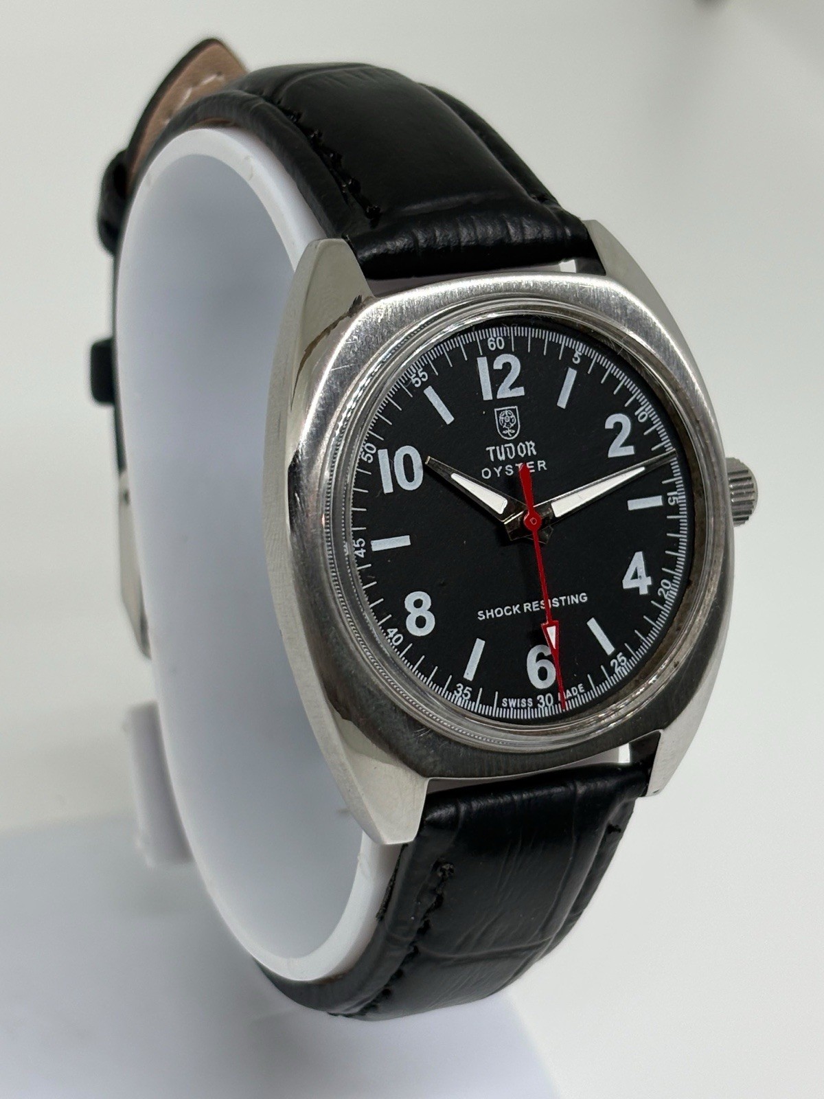 Vintage Tudor Oyster 17 Jewels Manual Winding Swiss Made Men’s Watch Black Dial