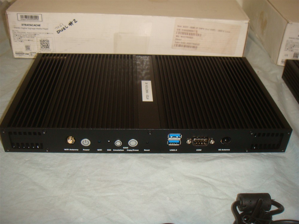 2 QTY STRATACACHE SCALA R1505G DIGITAL SIGNAGE MEDIA PLAYERS – READ!