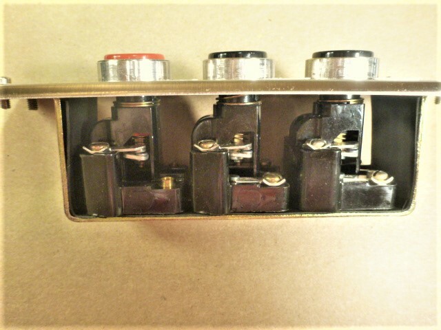 CR2943NB303M RAISE LOWER GENERAL ELECTRIC Standard Duty Push button Station NEW