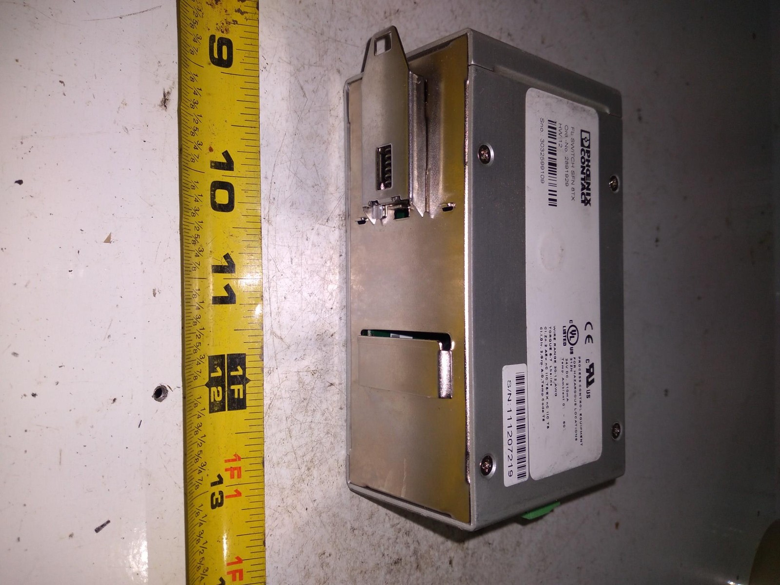 PHOENIX CONTACT FL SWITCH SFN 8TX 2891929 HW:12 24VDC 210MA 30-12AWG