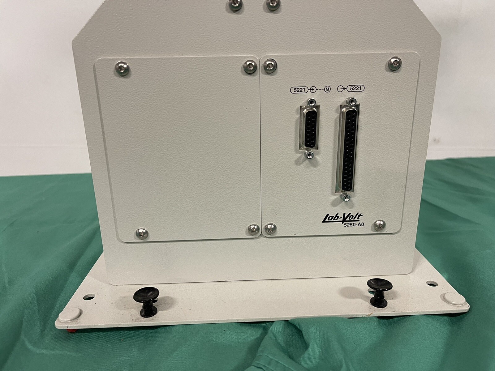 Lab-Volt Automation 5250-A0 Servo Robot Training System