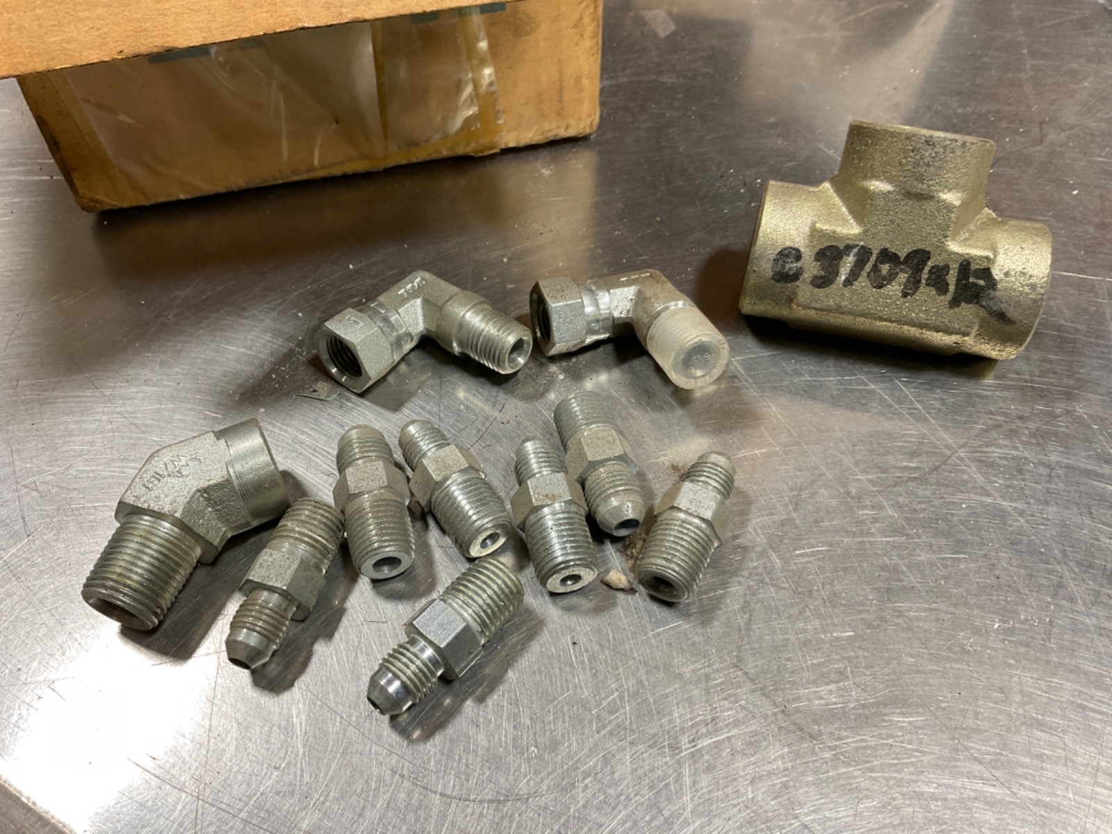 WEATHERHEAD hyd Hose Adapters assorted NEW