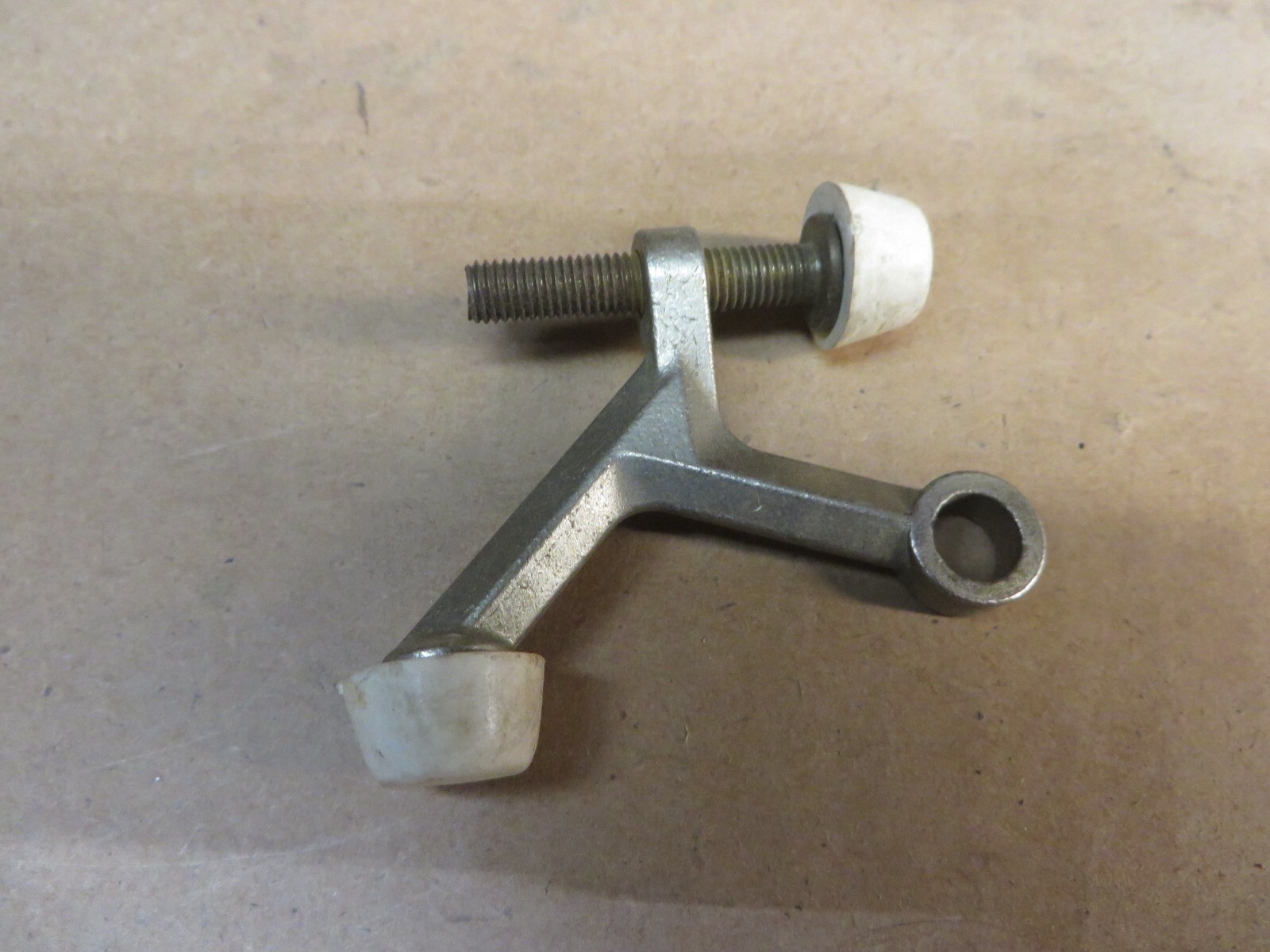 HINGE PIN MOUNT DOOR STOP 2 PIECES BRASS