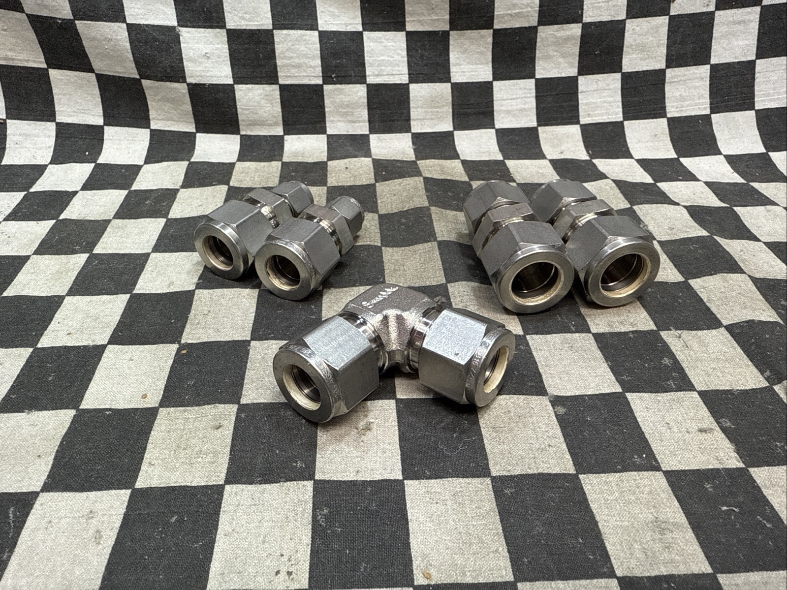 SWAGELOK SS-810-6-4, SS-1010-6-8, SS-810-9, UNION REDUCER, LOT OF 5, SHIPSAMEDAY