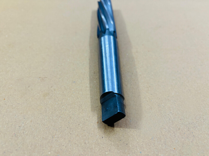 HSS Machine Reamer Dia 25 MM With Taper Shank MT 3 – Cut Edge 115MM – OAL 242 MM