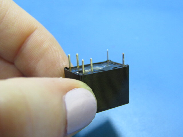 TYCO/ AXICOM 3-1393779-8 Qty of 10 per Lot Electromechanical Relay SPDT 1A 24VD